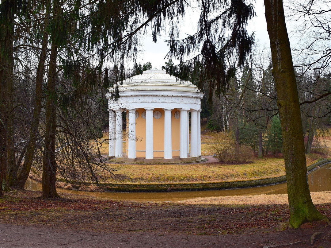 Pavilion "Temple of Friendship"景点图片