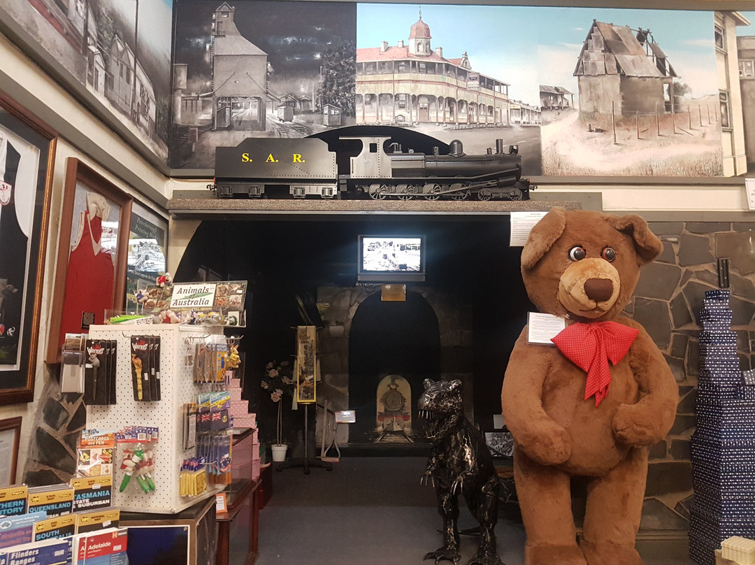 The Burg-Peterborough必去景点