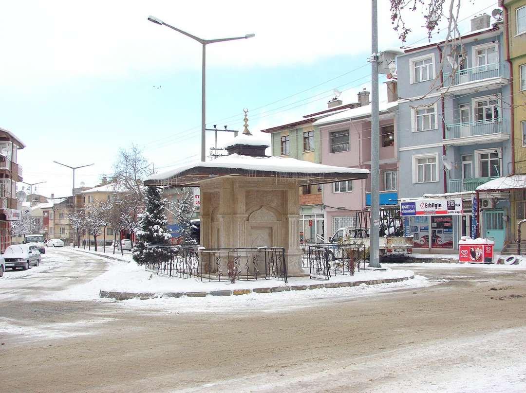 Cay Meydan Cesmesi景点图片