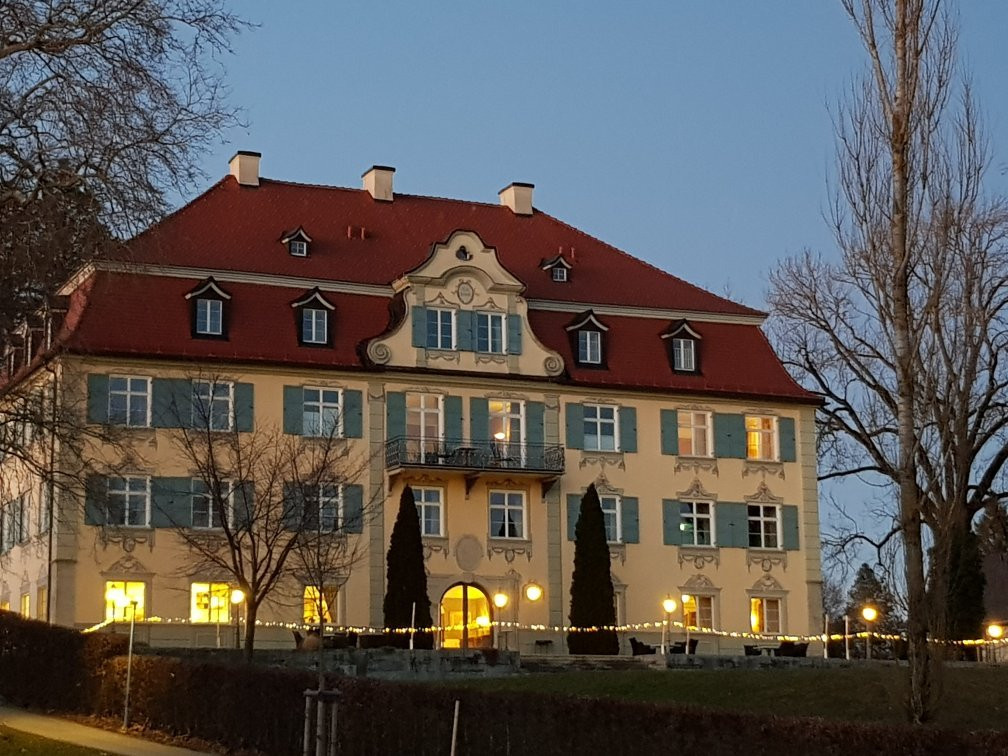 Schloss Neutrauchburg主图