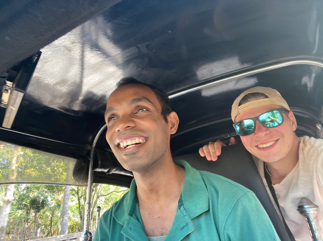 Paradise Tuk Tuk Tours-唐卡拉必去景点