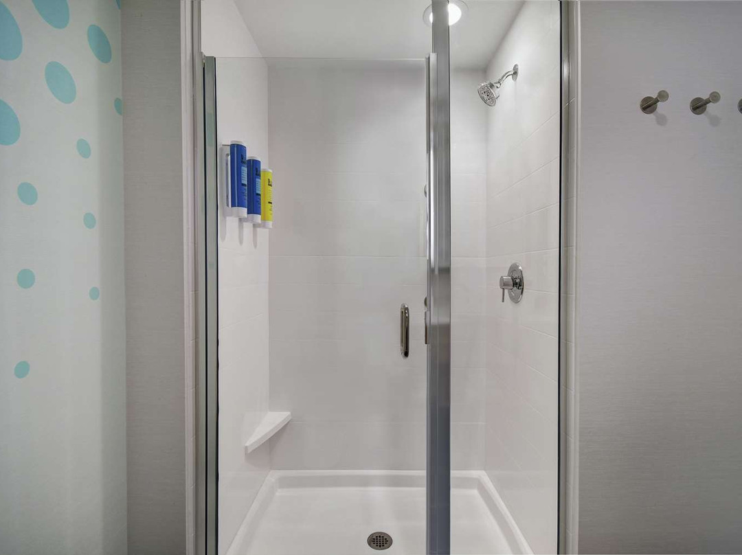 Tru by Hilton Burlington主图