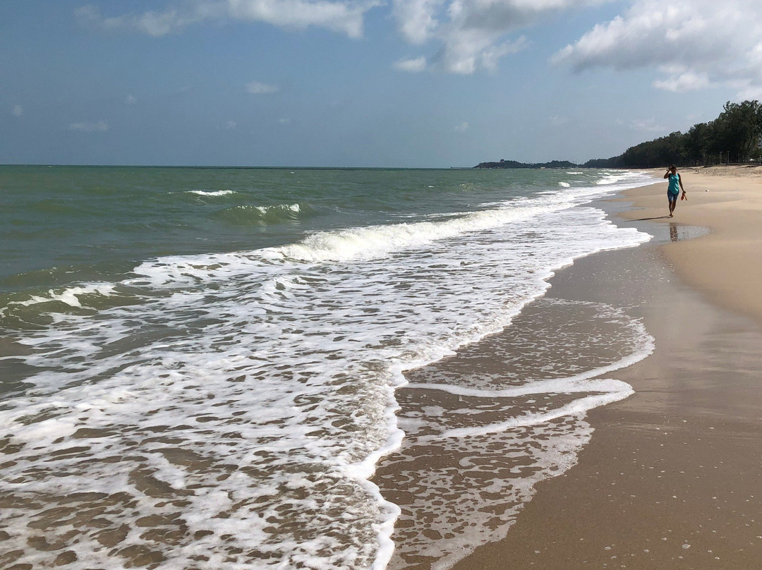 Chalathat Beach景点图片
