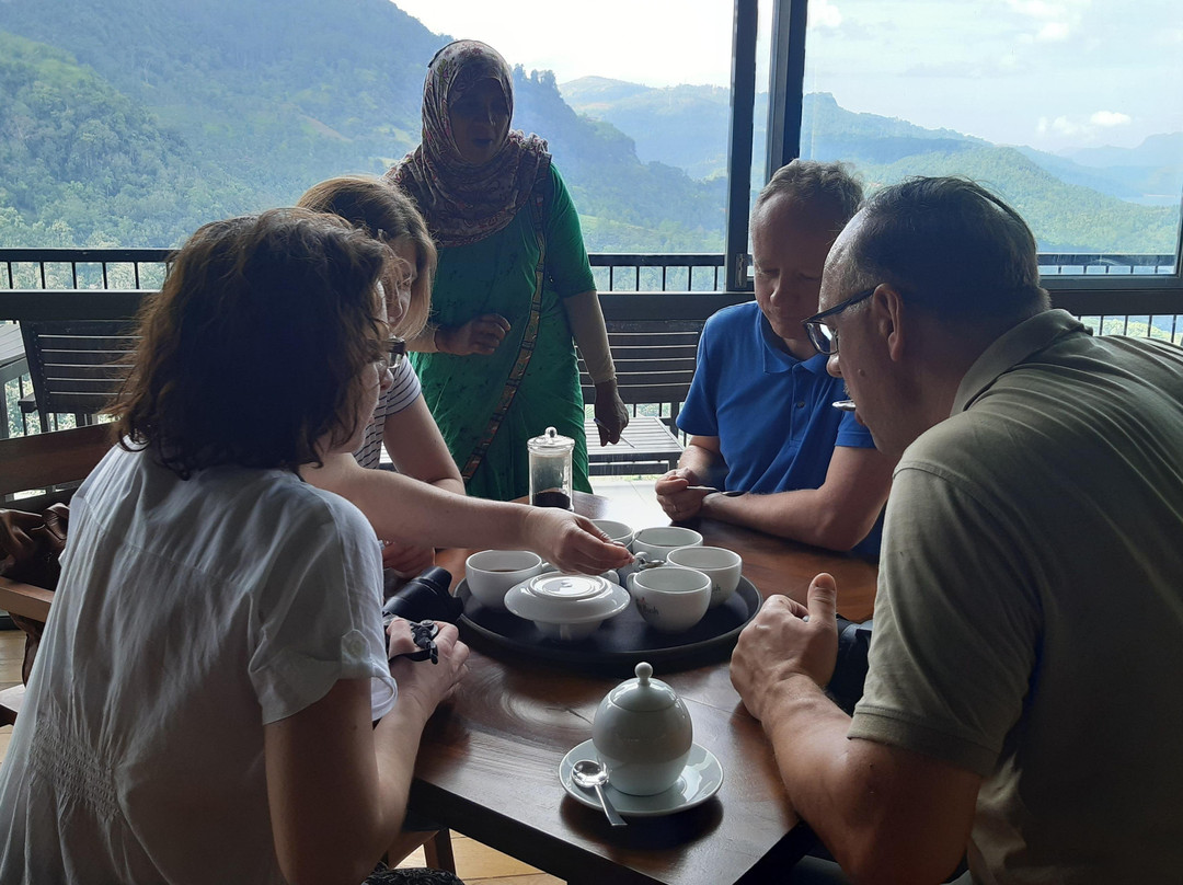 Ceylon Horizons Holidays-康提必去景点