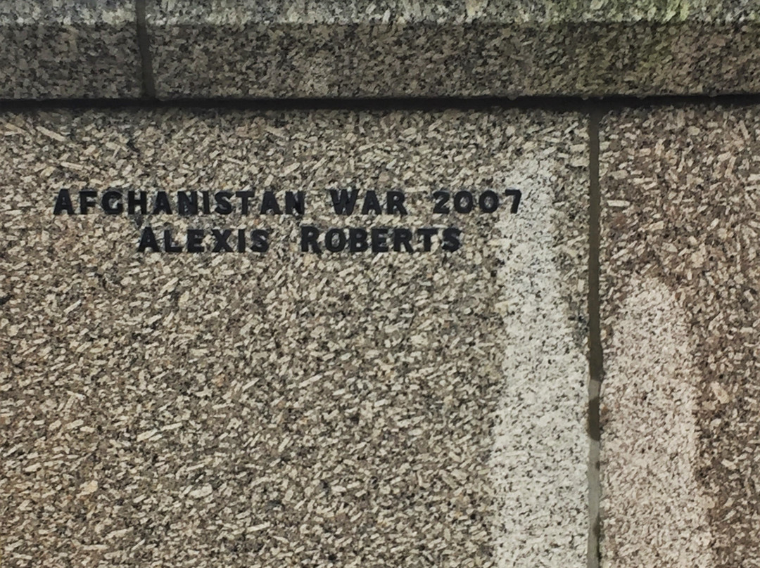 Hawkhurst War Memorial景点图片