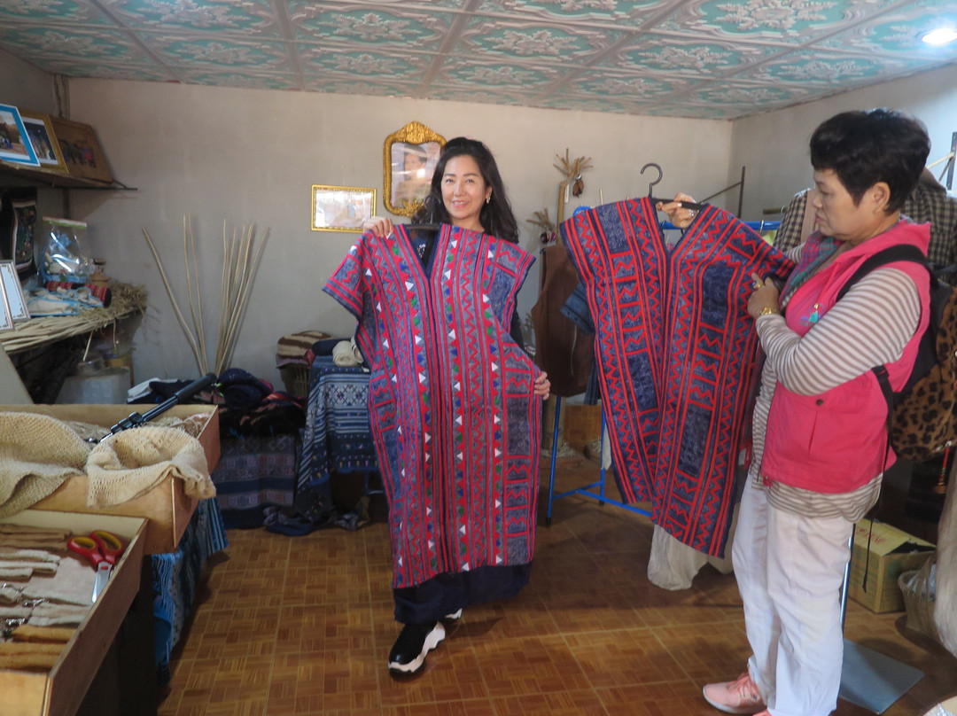 Hemp Weaving Group-扑柏必去景点