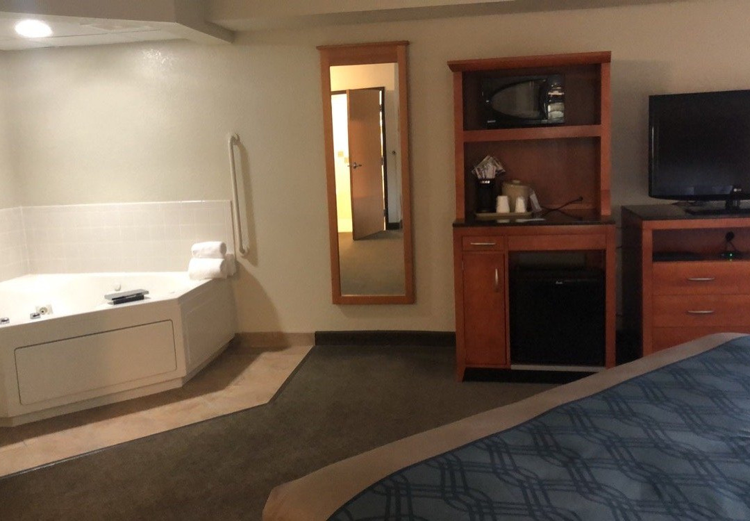 山景小屋及套房酒店主图