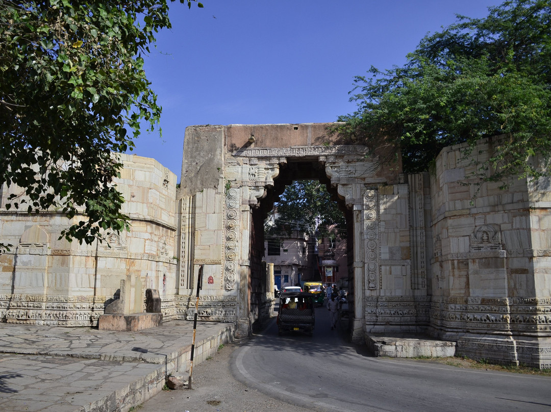 Phatta's Memorial (Ram Pol)景点图片