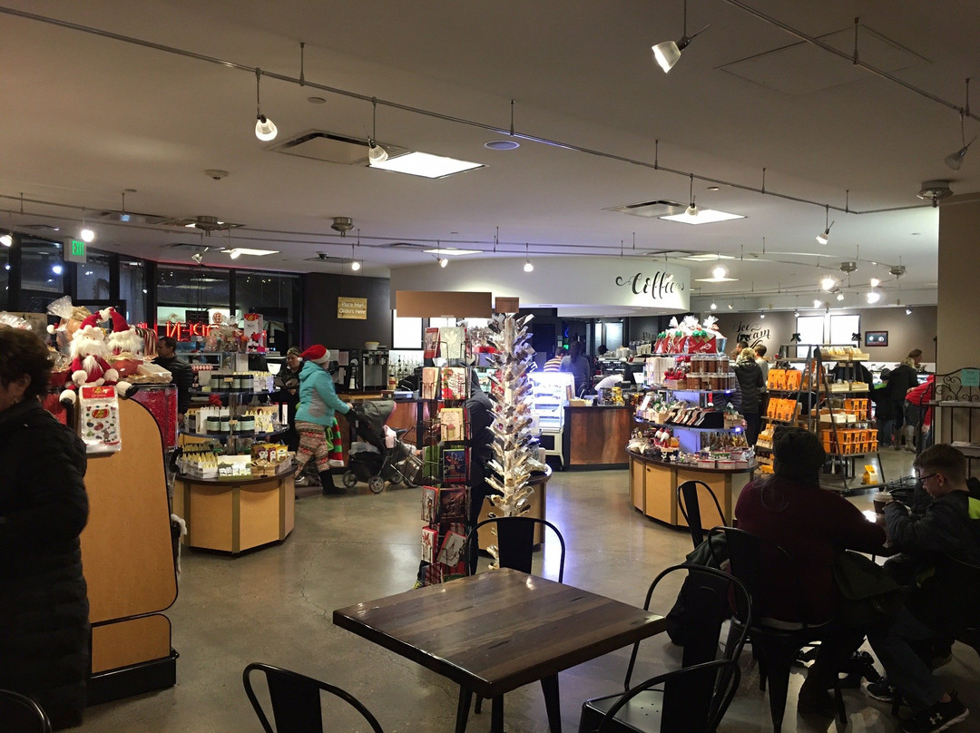 Enstrom's-大章克申必去景点