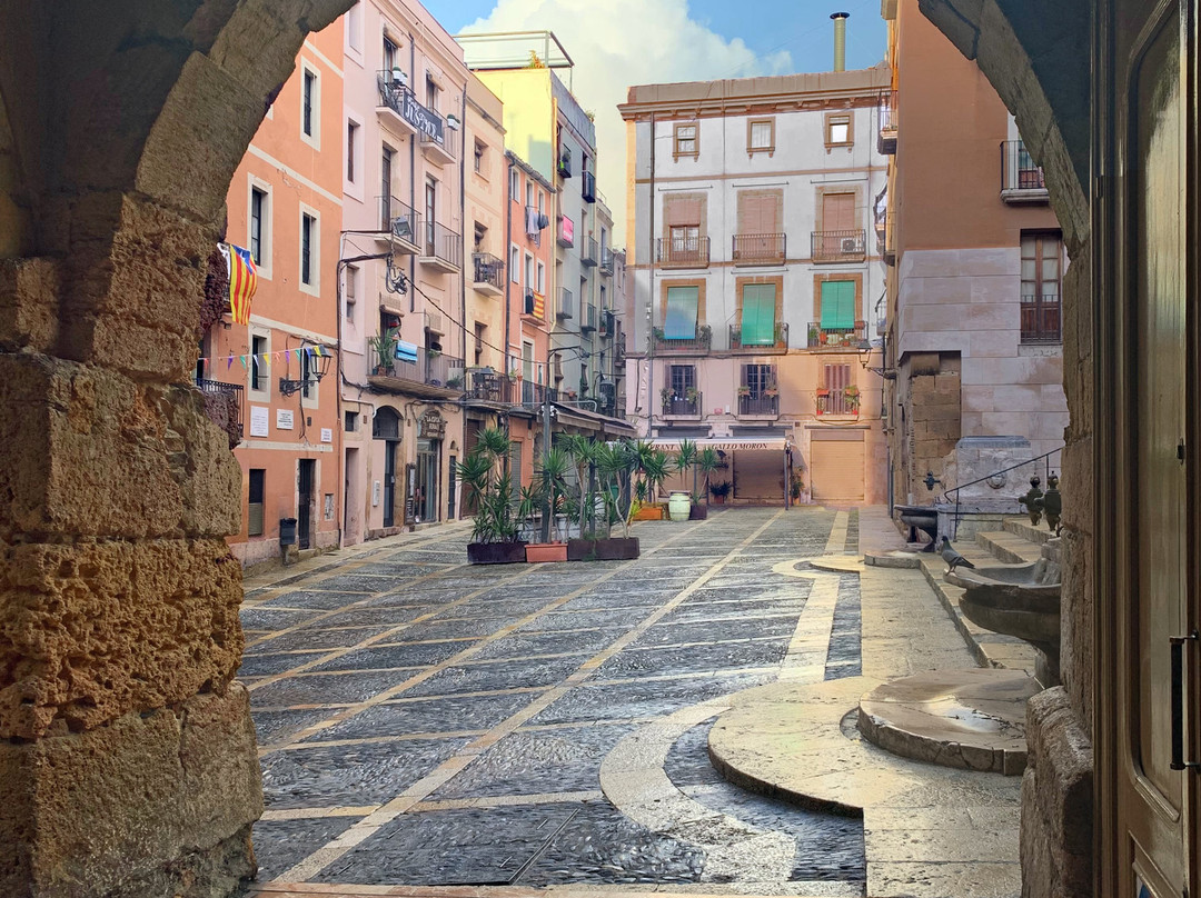 Antiga Casa Del Consolat Tarragoni景点图片