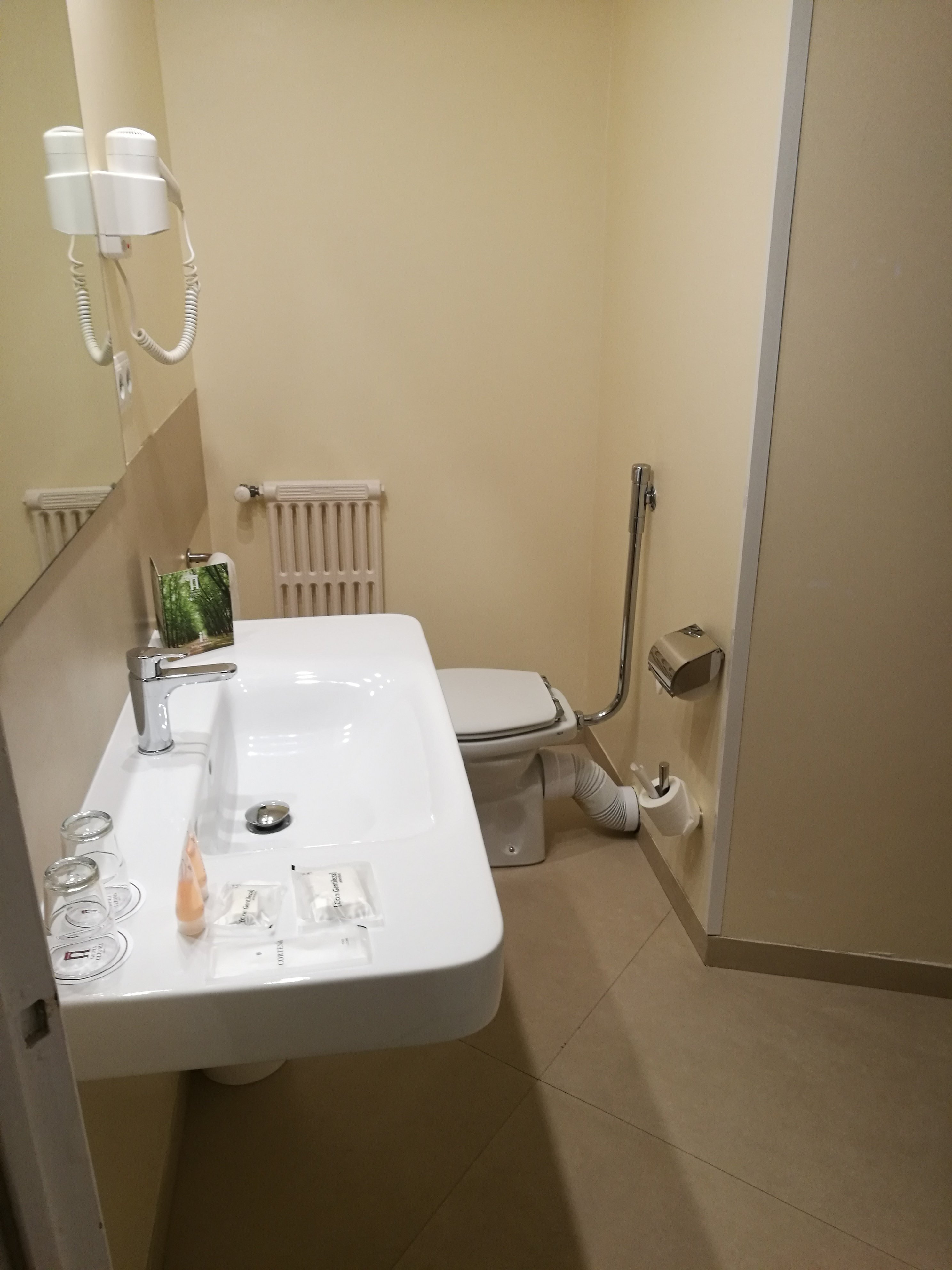 Hotel Ultonia Girona-浴室