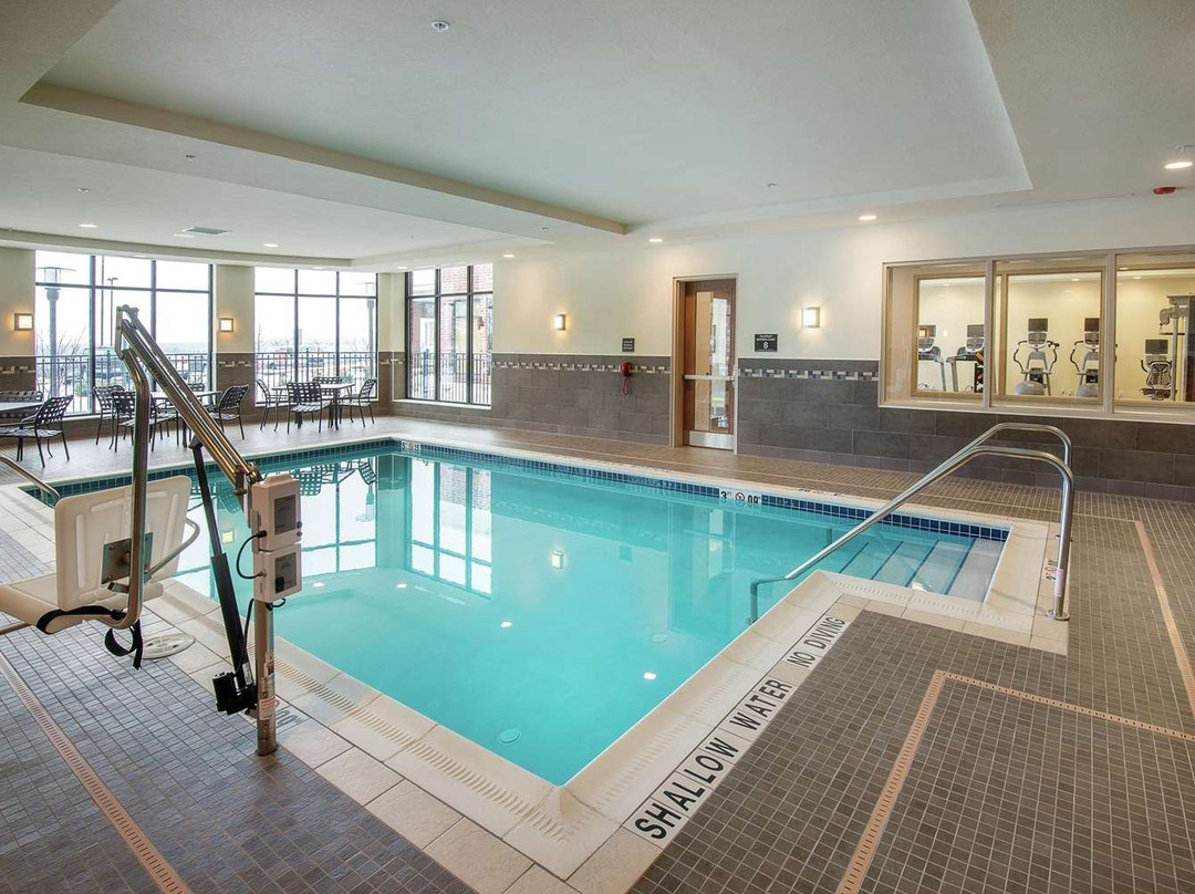 Hilton Garden Inn Pittsburgh Airport South-Robinson Mall主图