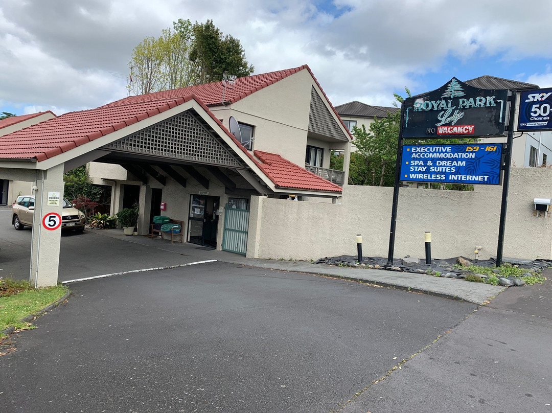 皇家公园小屋酒店主图