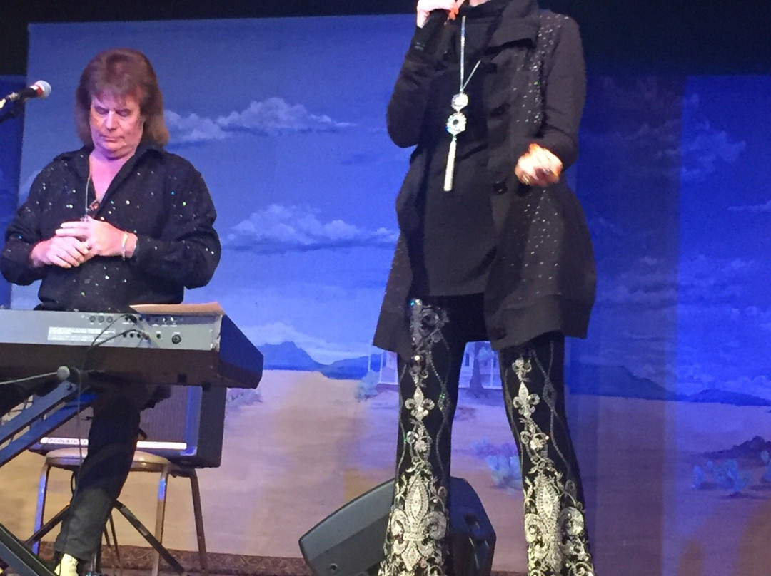 Bosque Arts Center-Clifton必去景点