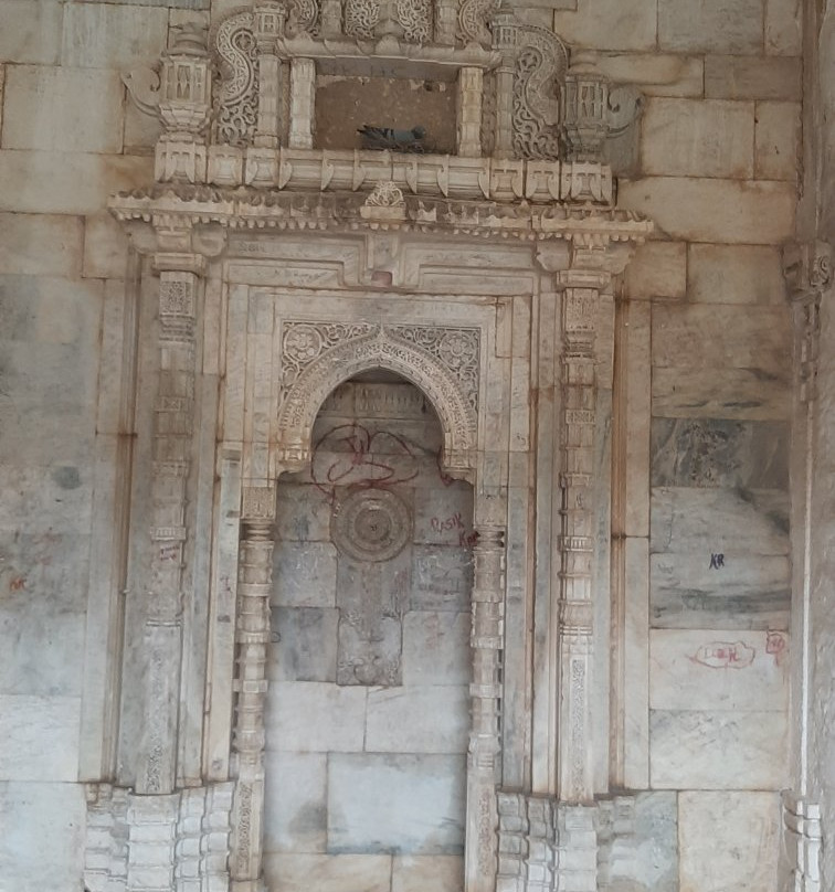 Uparkot-居那加德必去景点