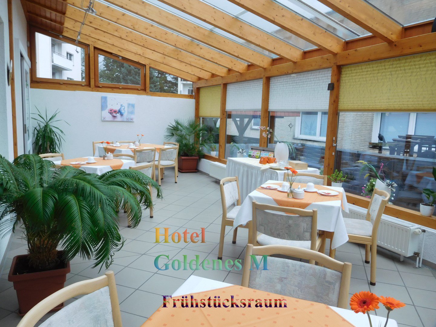 Hotel Goldenes M-餐饮