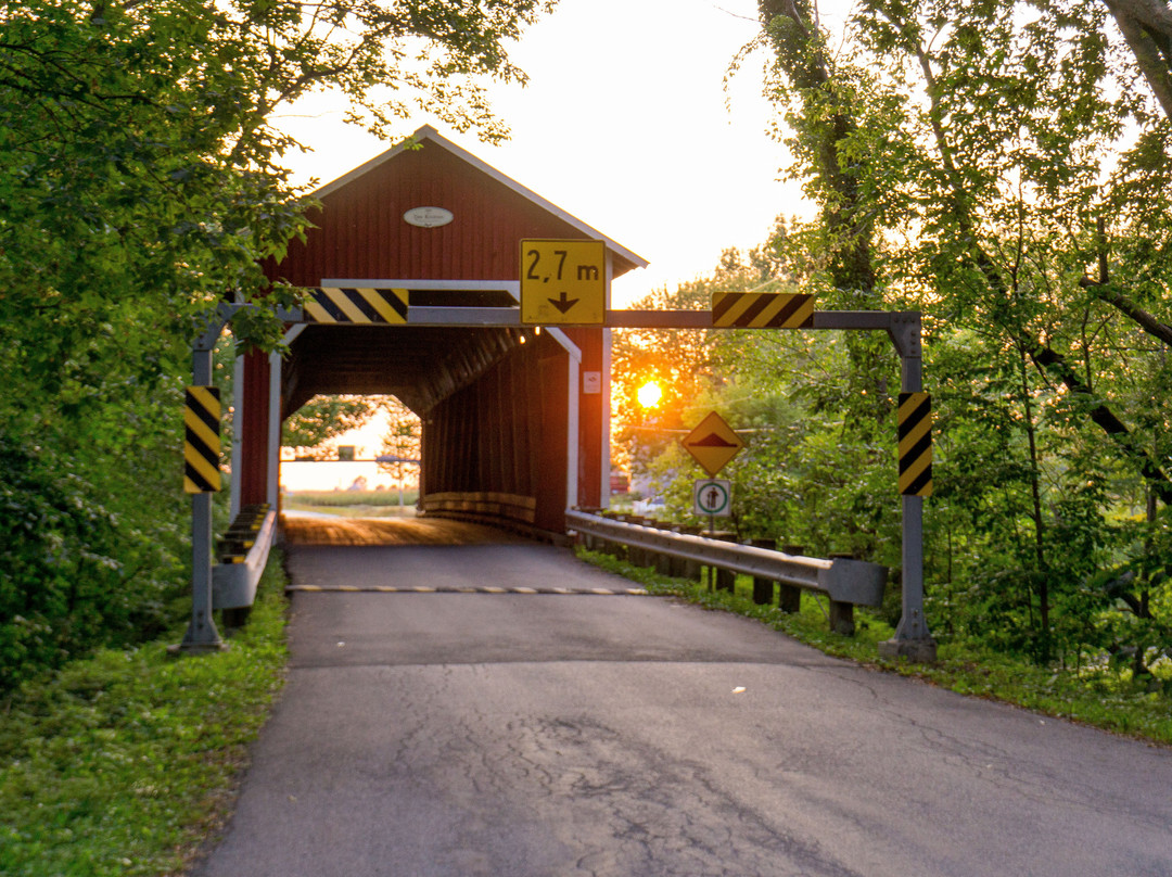 Pont couvert des Rivières-Notre-Dame-de-Stanbridge必去景点