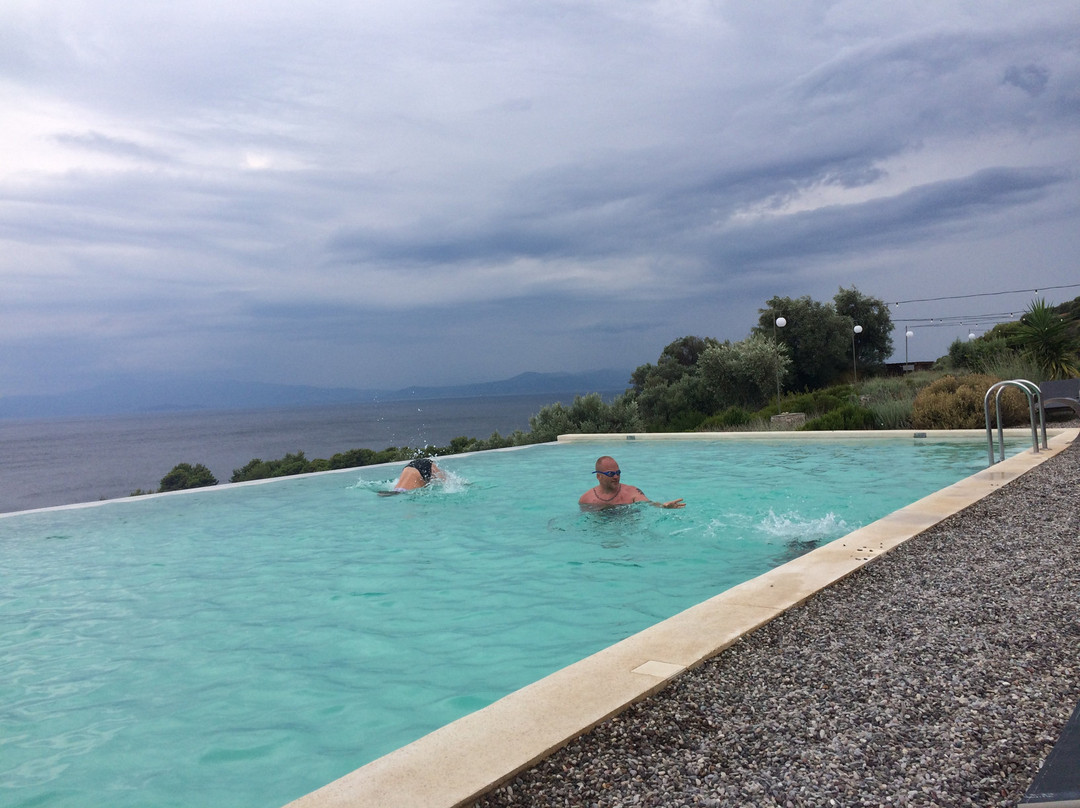 Elimnion Resort主图