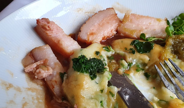 The Tower Pub & Restaurant主图