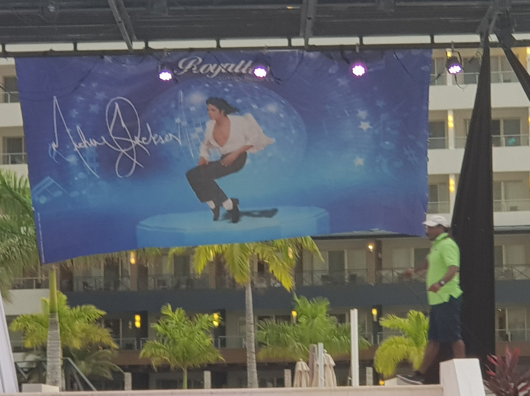 蒙特哥湾罗雅顿蓝水 - 傲途格精选全包式度假村主图