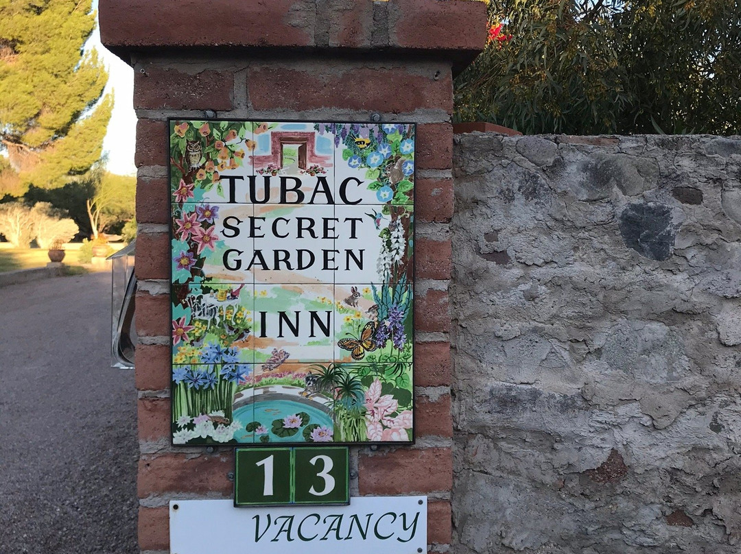 Tubac Secret Garden Inn主图