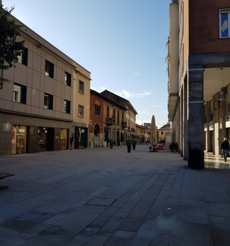 Piazza San Magno景点图片