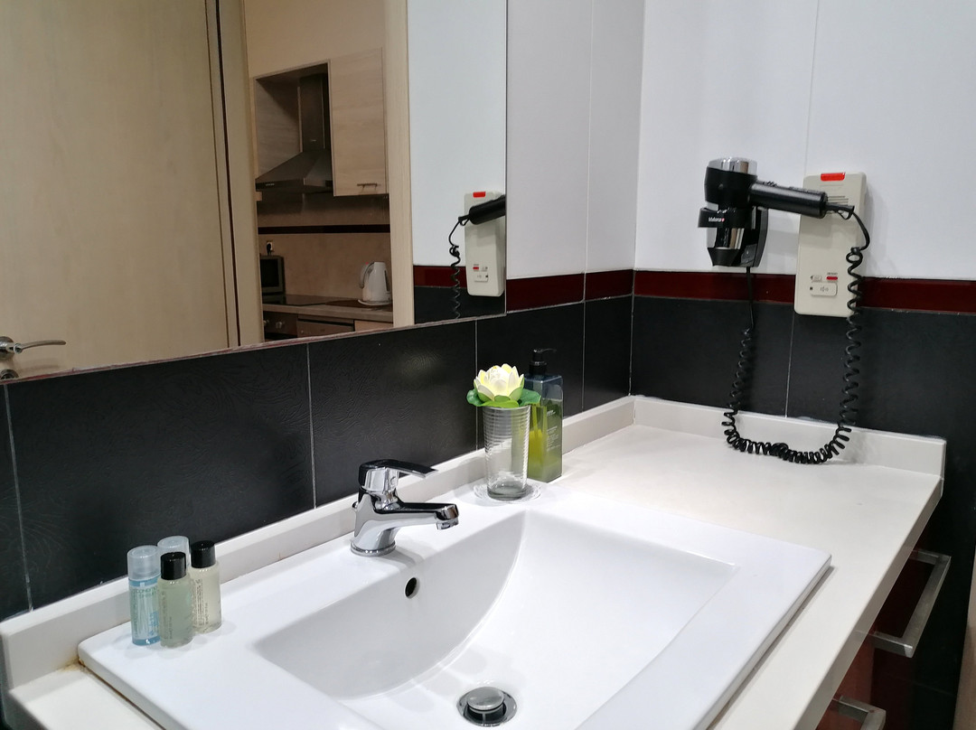 Daniel Luxury Apartments & Hotel主图