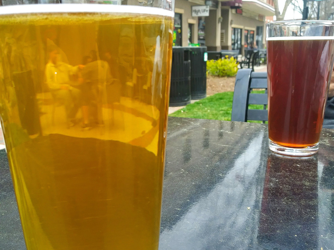 Fourth Creek Brewing Company景点图片