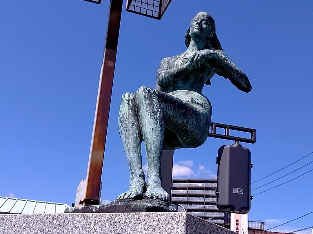 Izanai Statue-柳井市必去景点