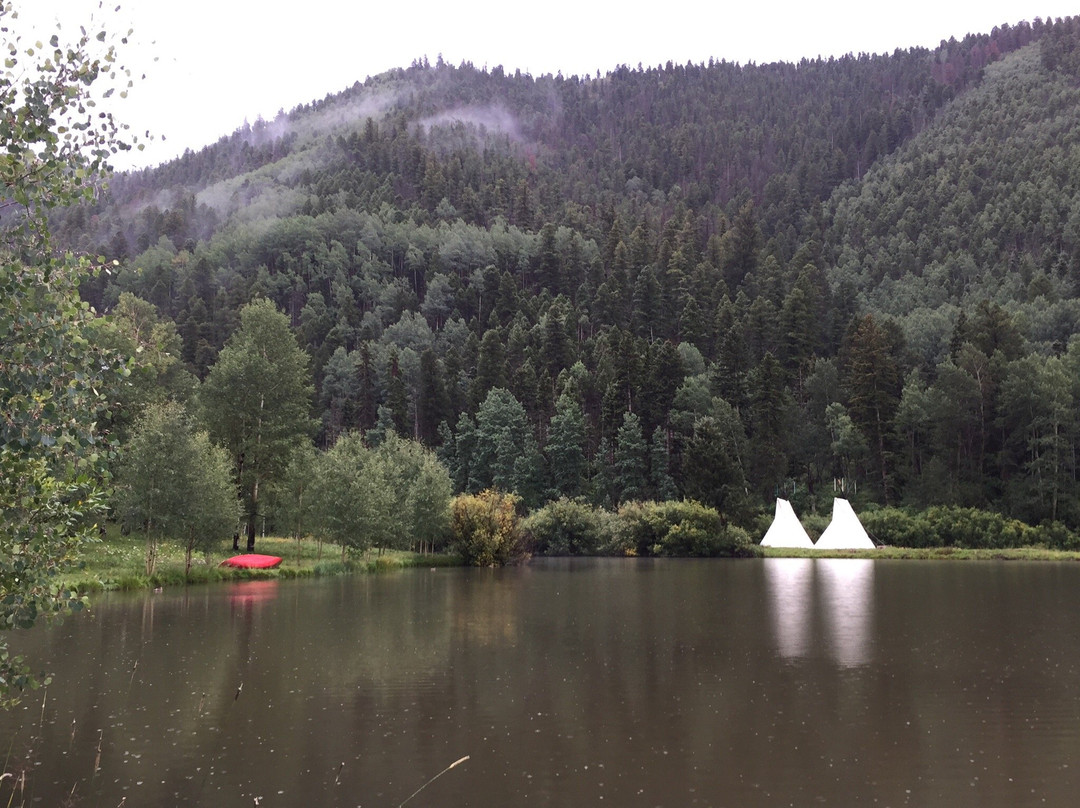 红河旅游景点-Rockin’ 3M Amphitheater