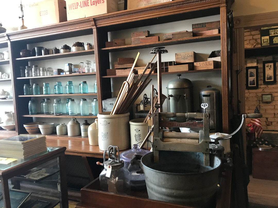 Le Grand旅游景点-Watson's Grocery Store Museum