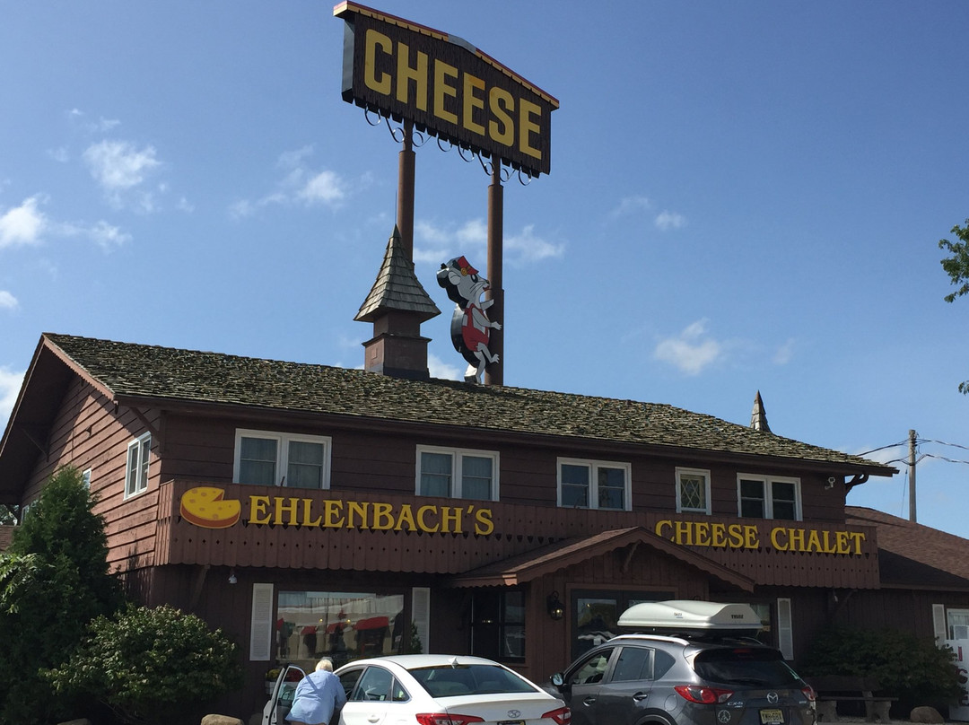 Windsor旅游景点-Ehlenbach's Cheese Chalet