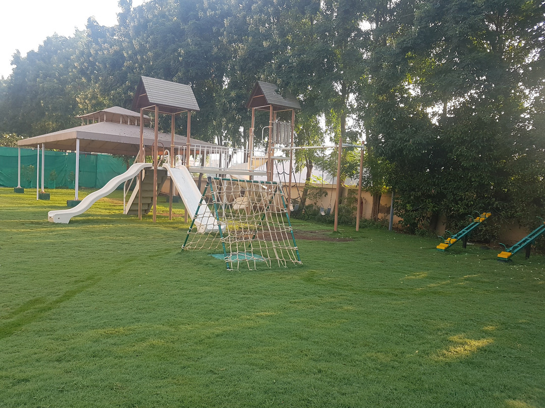 圣罗恩禅修温泉旅馆主图