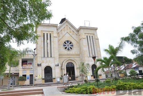 Basílica de Nuestra Señora del Carmen de Apicalá景点图片