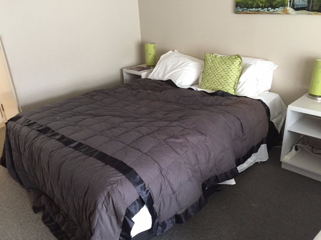 侨民汽车旅馆主图