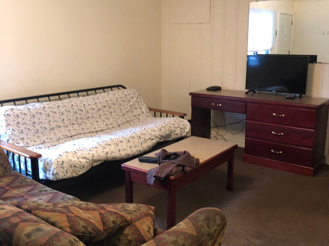 Travelers Motel主图