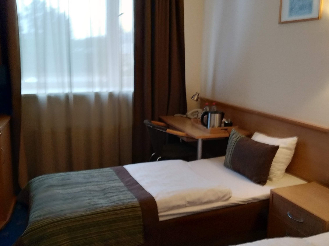 Sky High Hotel主图