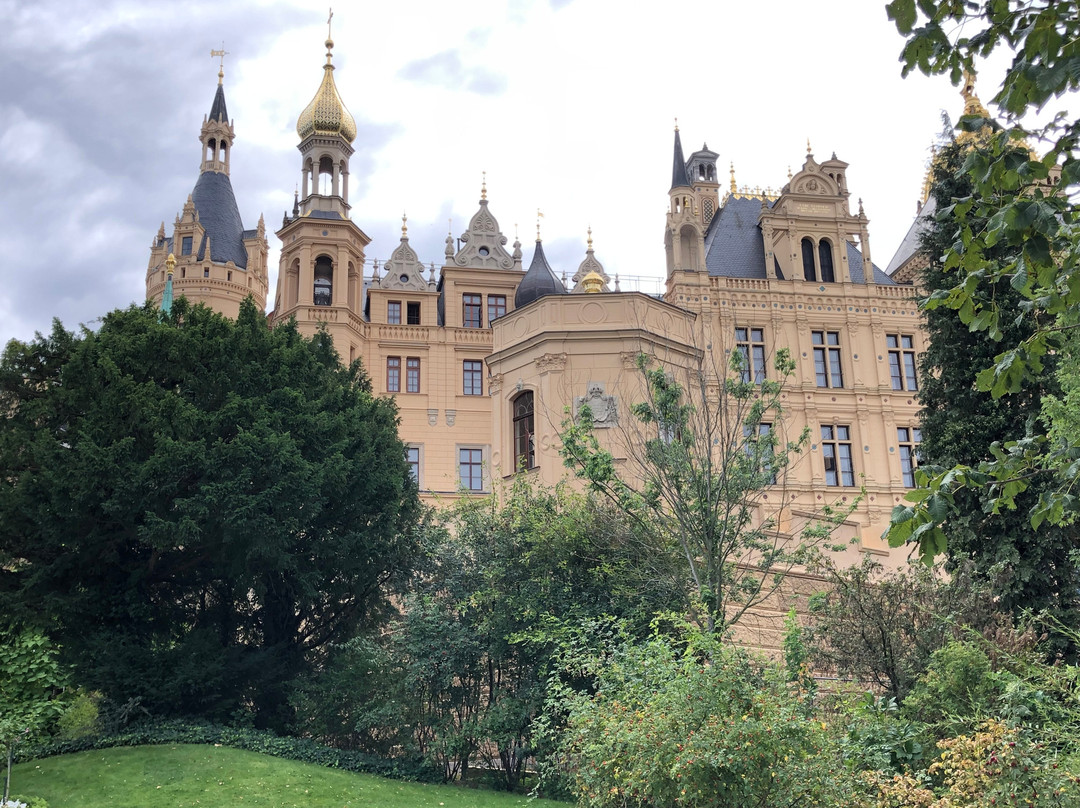 Friends of Dave Tours-瓦勒慕必去景点