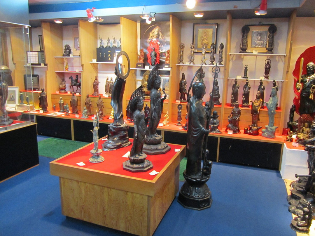 Gallery Yotsui Artcrafts-高冈市必去景点