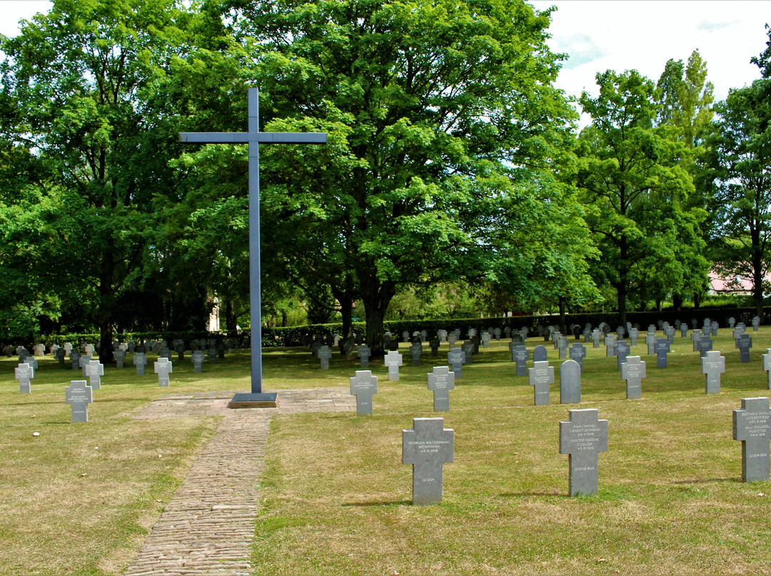 Deutscher Soldatenfriedhof Morisel景点图片