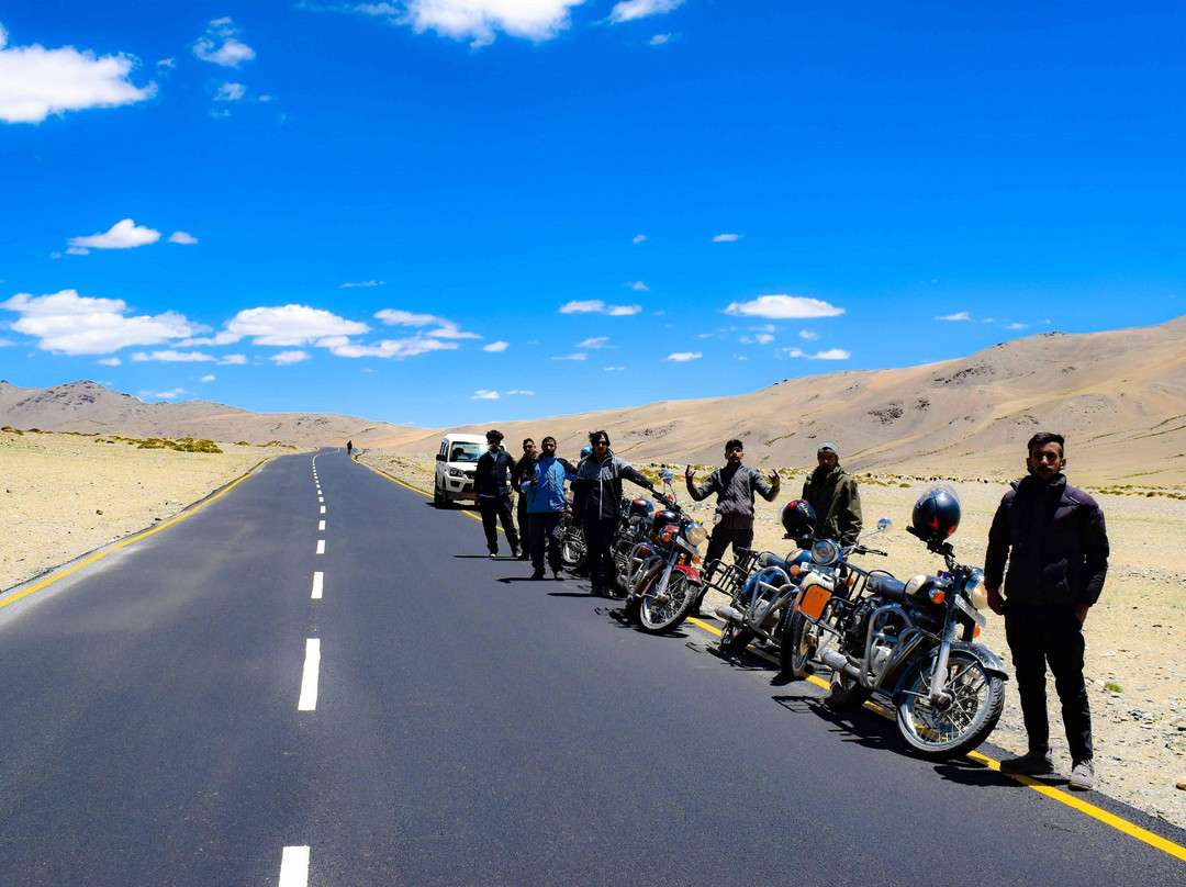 Motorbike Expeditions景点图片