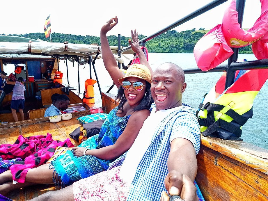 The Mvule Boat-金贾必去景点