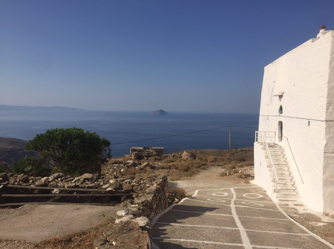 Moni Taxiarchon Monastery-Serifos必去景点