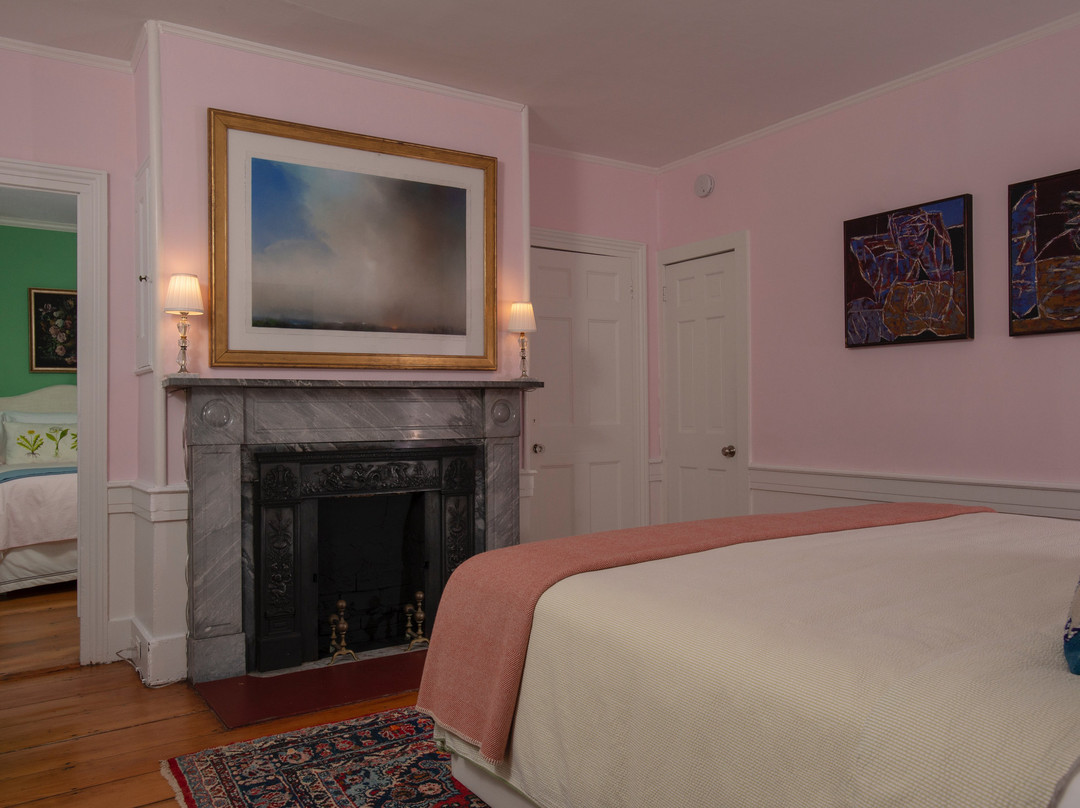 The Village Inn Cape Cod主图