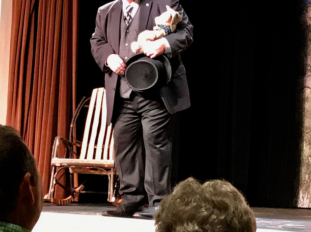 Old Town Hall Theater-Medora必去景点