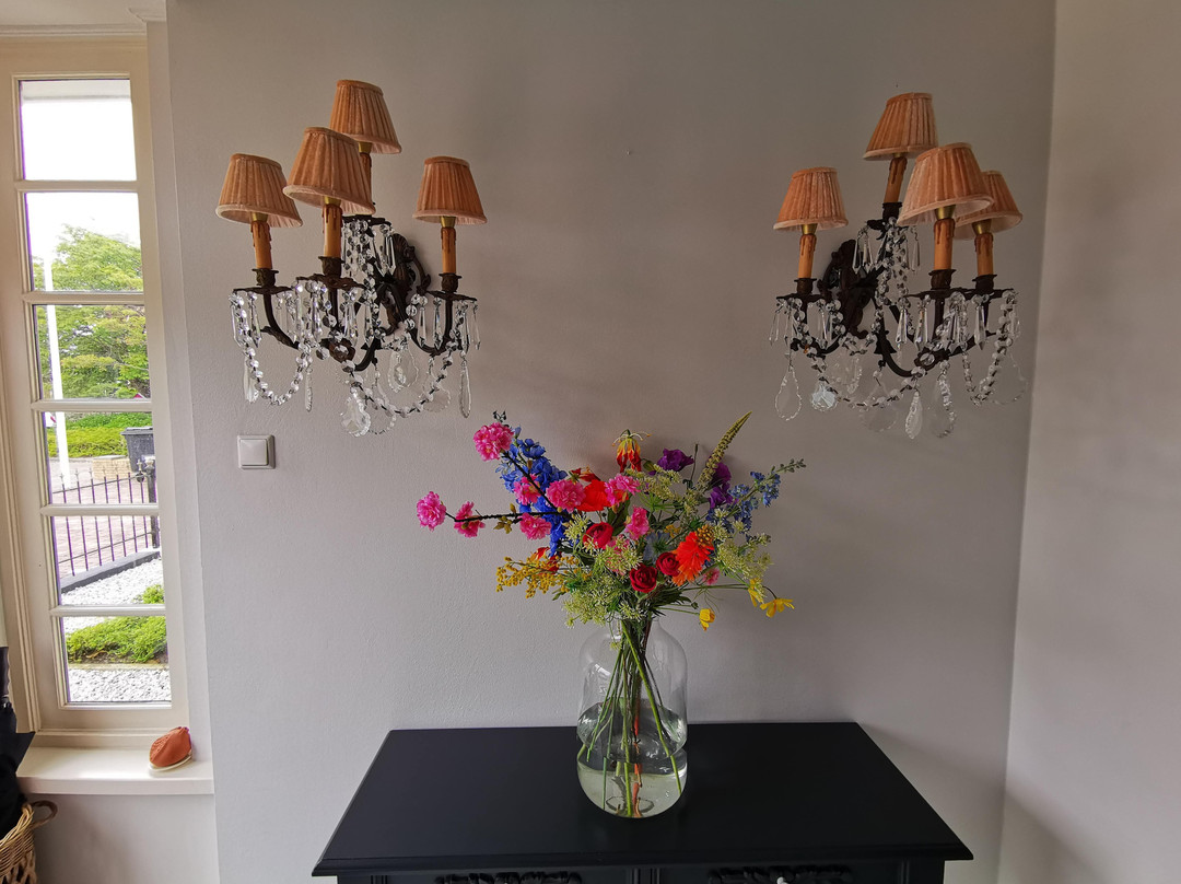 巴顿皇冠酒店主图