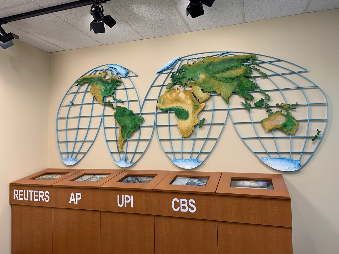 Walter Cronkite Memorial-圣约瑟夫必去景点