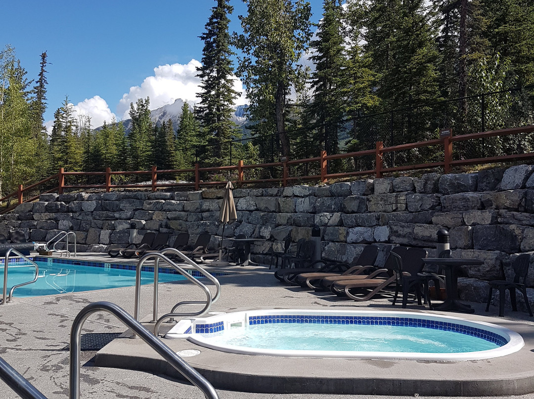 黑石山旅馆主图