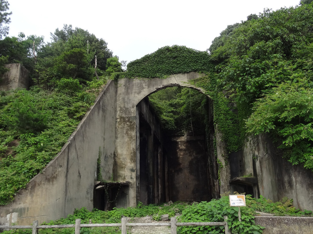 Nagaura Poison Storehouse Remains-竹原市必去景点