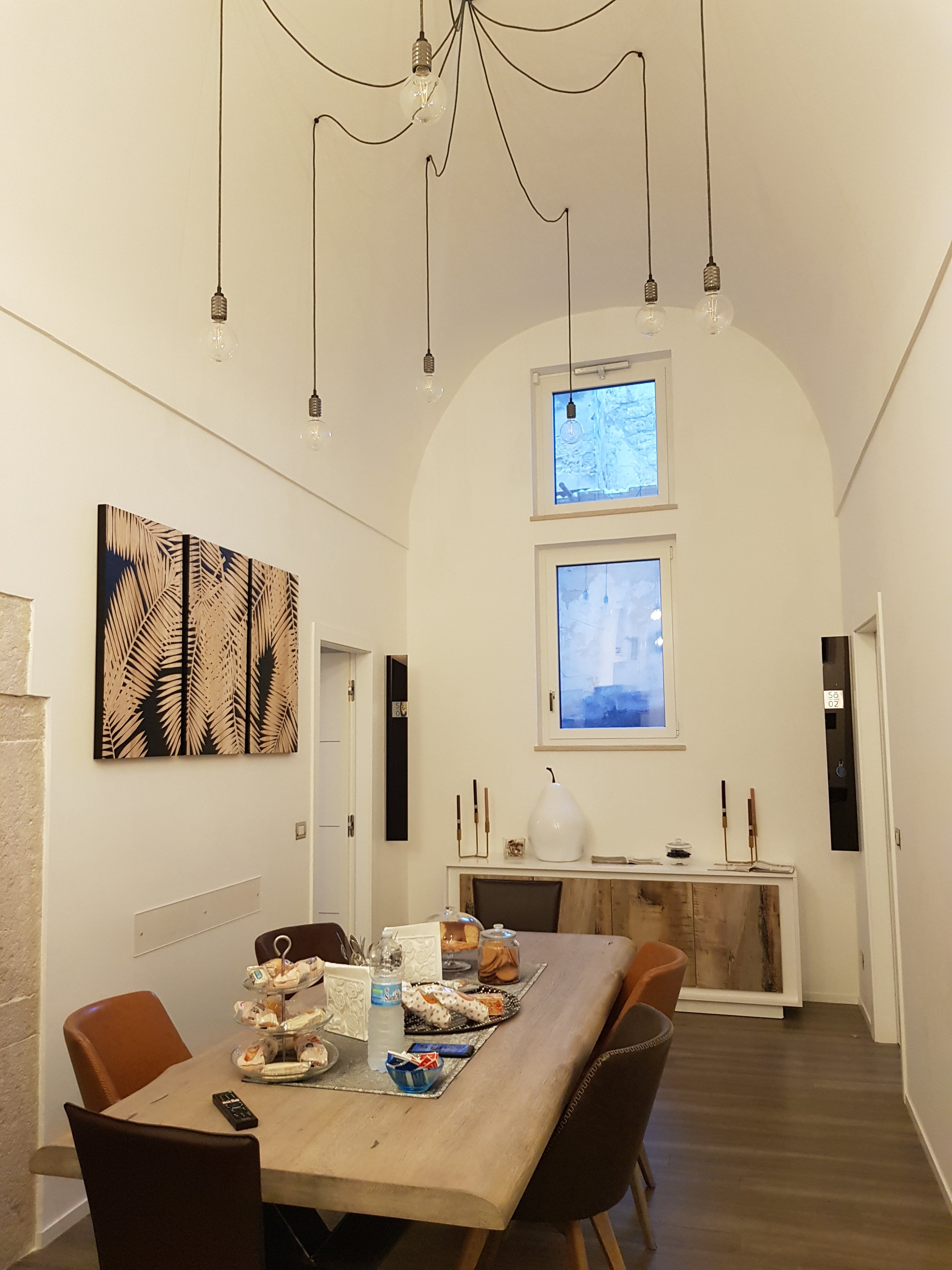 Sotrani-餐饮